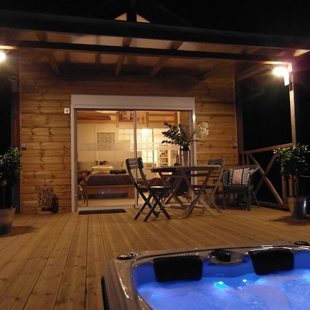 آسكا Marosenia Ttiki - Cabanes Et Spa المظهر الخارجي الصورة